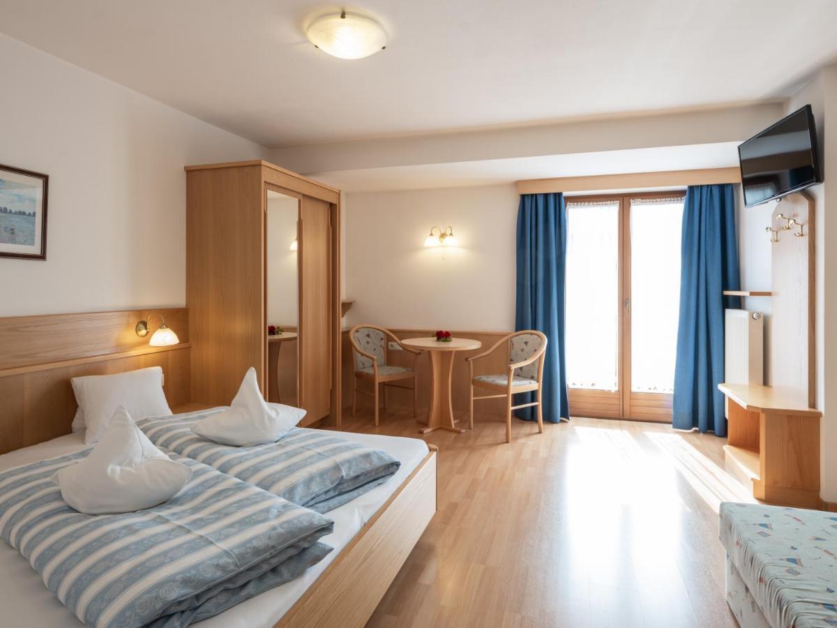 Hotel B&B Martha Brunico Zewnętrze zdjęcie